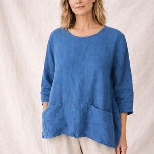 Cut Loose blue linen pocket pullover top
